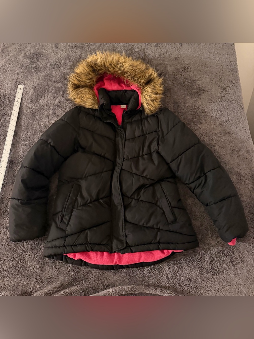 Womenβs Black Puffer Coat with Faux Fur Hood and Pink Lining